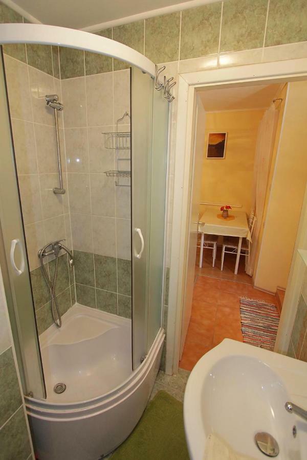 Apartment Tancabel Lovran Bagian luar foto